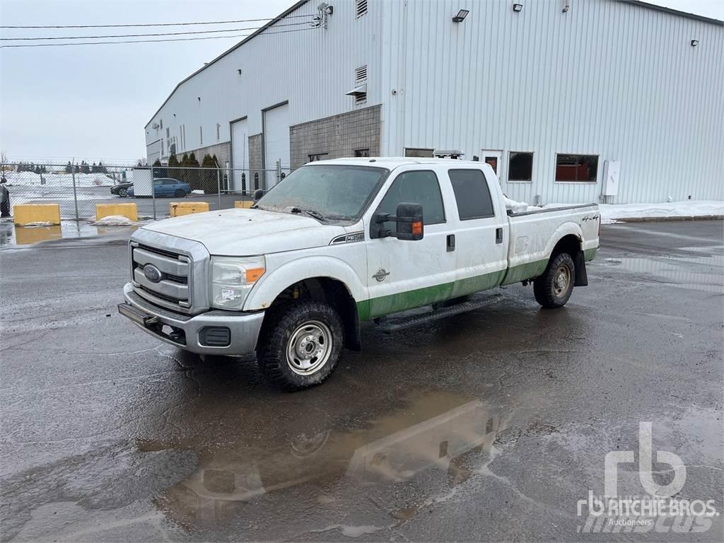 Ford F-350 شاحنات خفيفة/مفصلية الجوانب