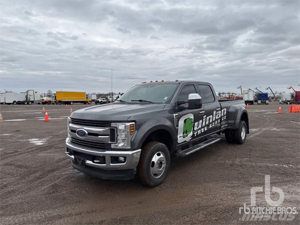 Ford F-350 شاحنات خفيفة/مفصلية الجوانب