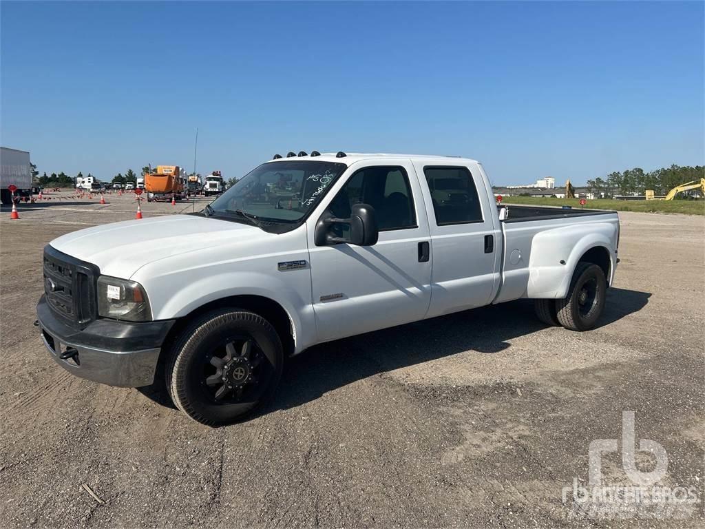 Ford F-350 شاحنات خفيفة/مفصلية الجوانب