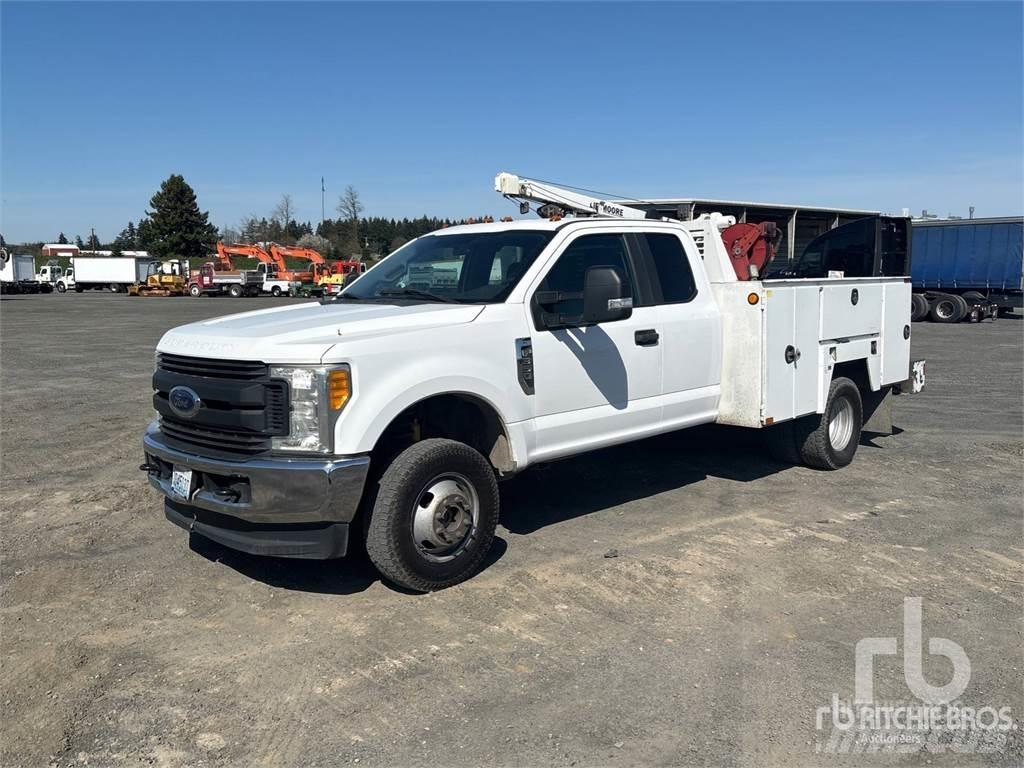 Ford F-350 مركبات الأغراض العامة
