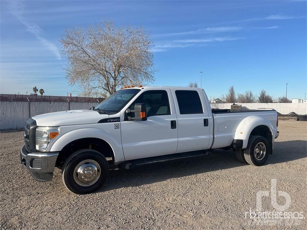 Ford F-350 شاحنات خفيفة/مفصلية الجوانب