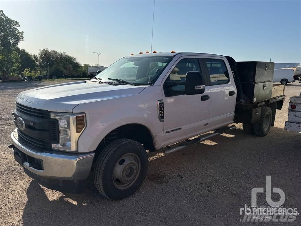 Ford F-350 شاحنات مسطحة/مفصلية الجوانب