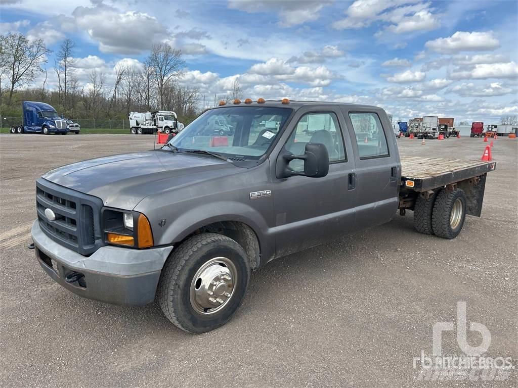Ford F-350 شاحنات مسطحة/مفصلية الجوانب