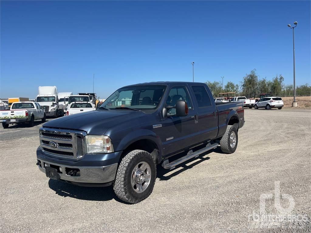 Ford F-350 شاحنات خفيفة/مفصلية الجوانب