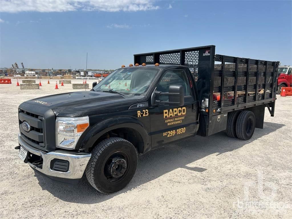 Ford F-350 شاحنات مسطحة/مفصلية الجوانب
