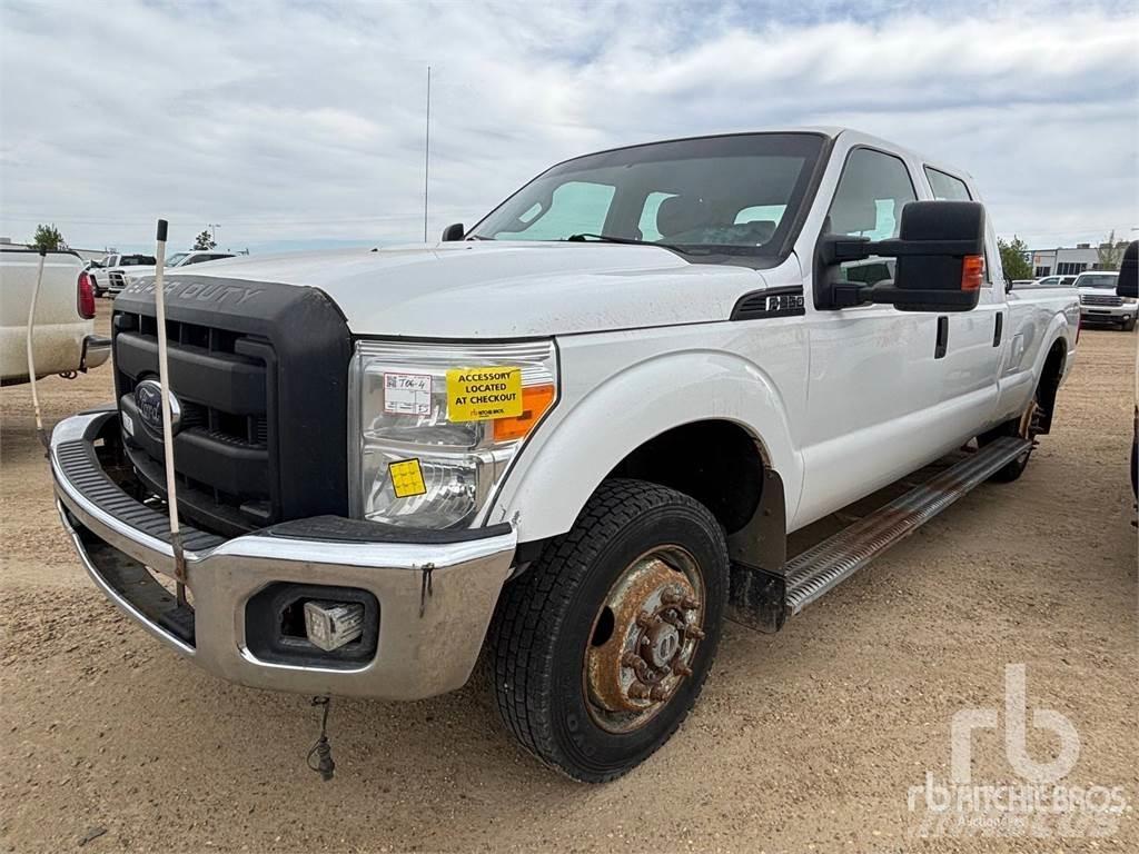 Ford F-350 شاحنات خفيفة/مفصلية الجوانب