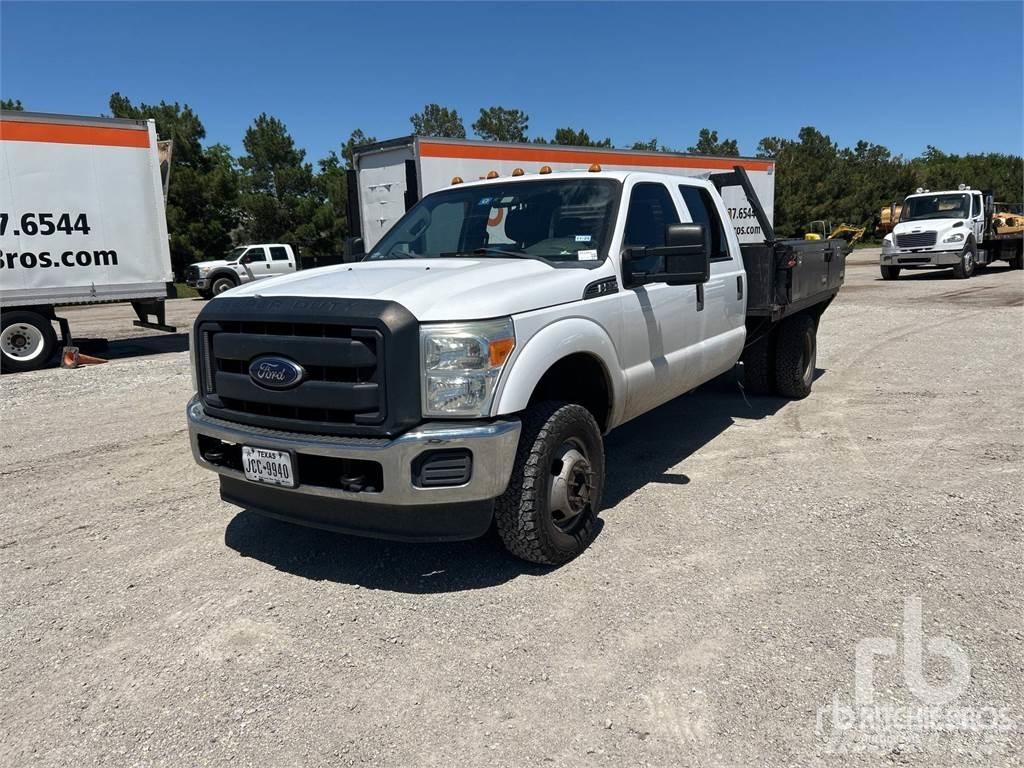 Ford F-350 شاحنات مسطحة/مفصلية الجوانب