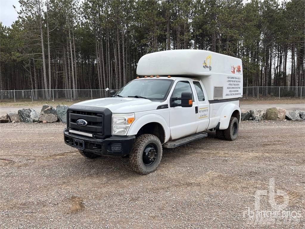 Ford F-350 شاحنات خفيفة/مفصلية الجوانب