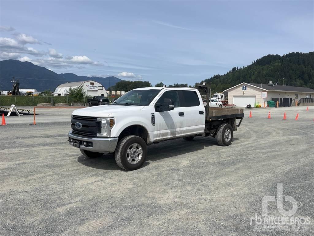 Ford F-350 شاحنات خفيفة/مفصلية الجوانب