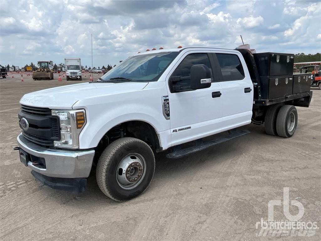 Ford F-350 شاحنات مسطحة/مفصلية الجوانب