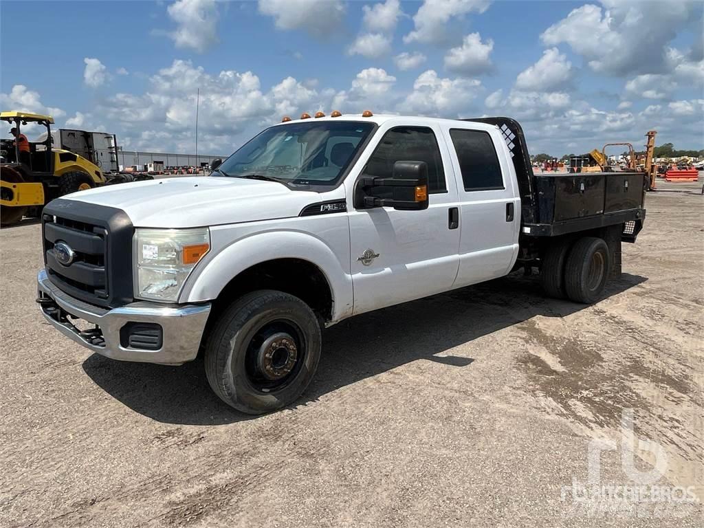 Ford F-350 شاحنات مسطحة/مفصلية الجوانب