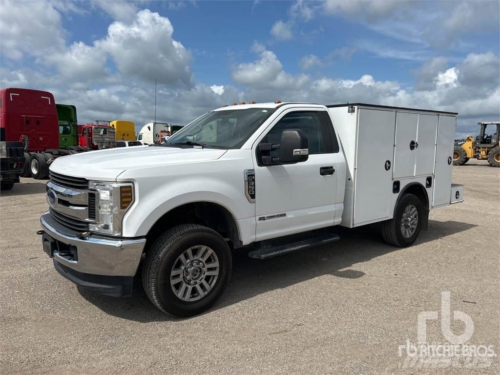 Ford F-350 مركبات الأغراض العامة