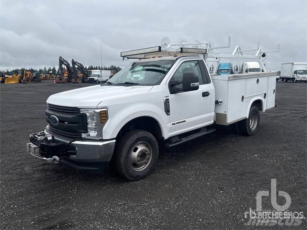 Ford F-350 مركبات الأغراض العامة