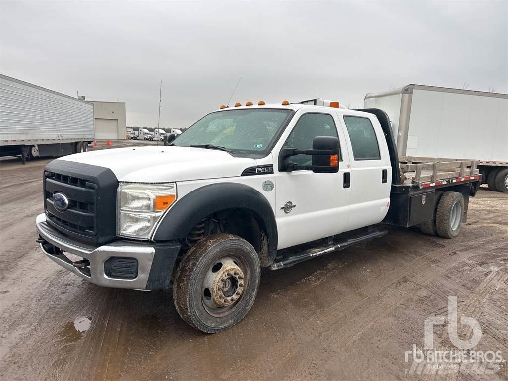 Ford F-450 شاحنات مسطحة/مفصلية الجوانب
