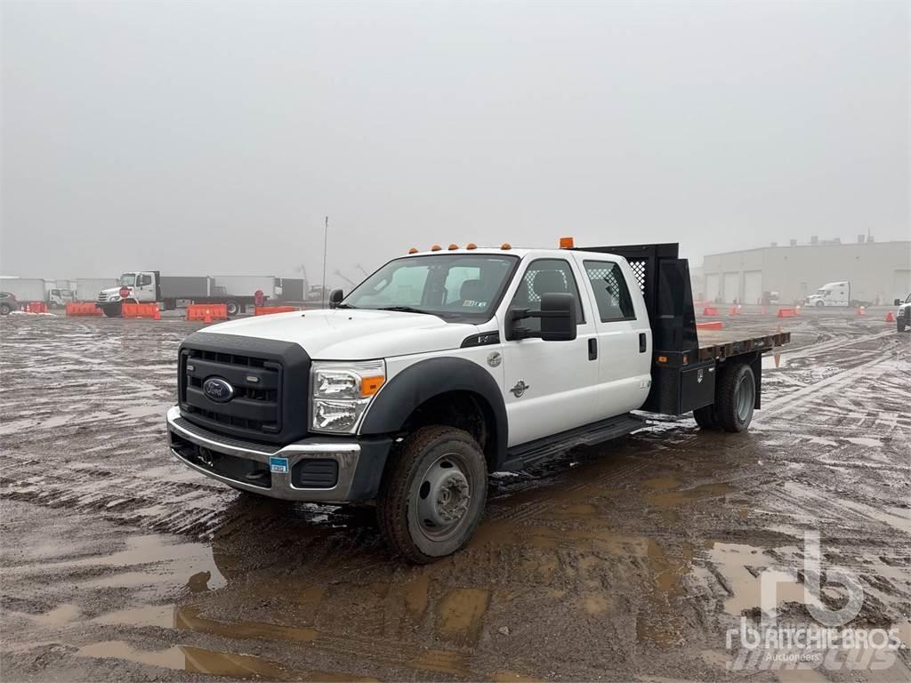 Ford F-450 شاحنات مسطحة/مفصلية الجوانب