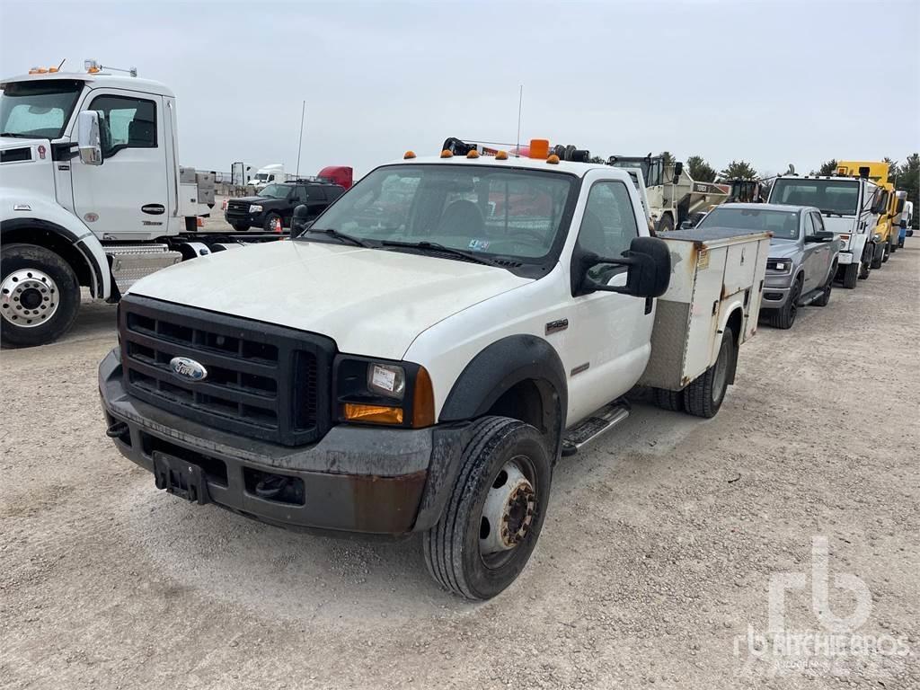 Ford F-450 مركبات الأغراض العامة