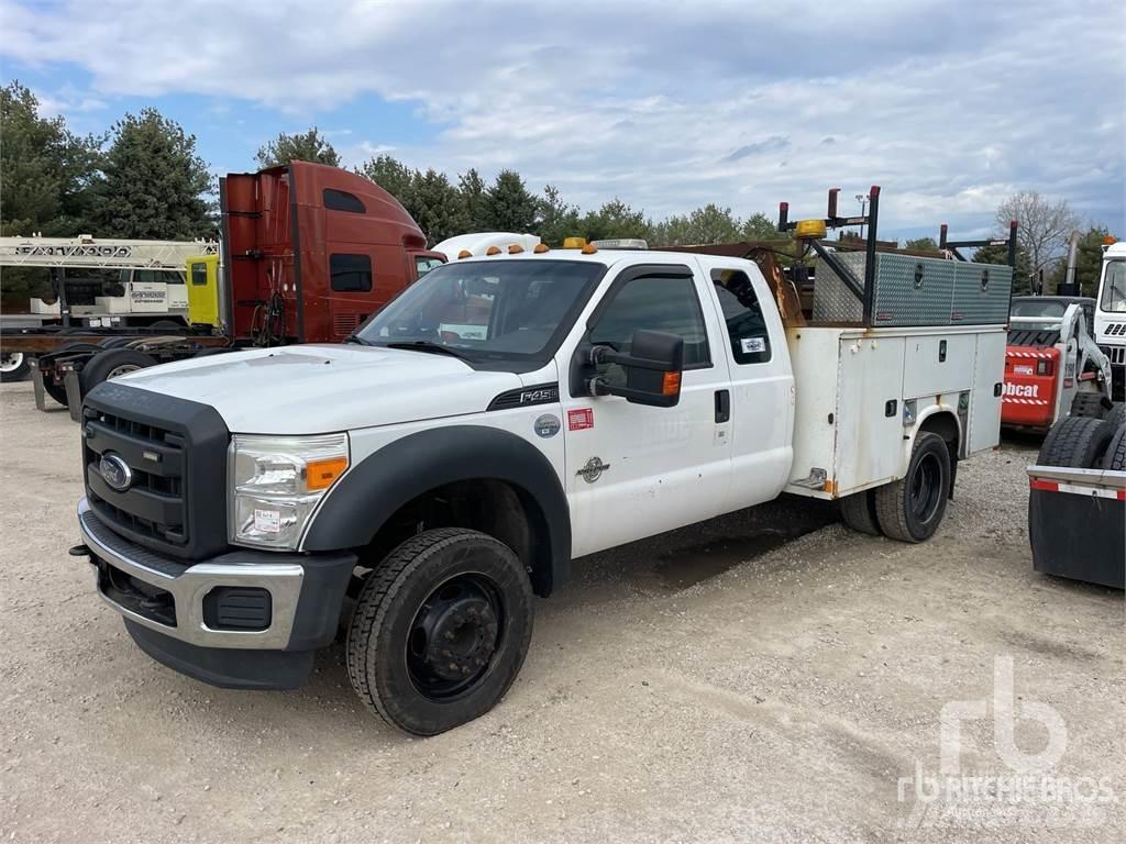 Ford F-450 مركبات الأغراض العامة