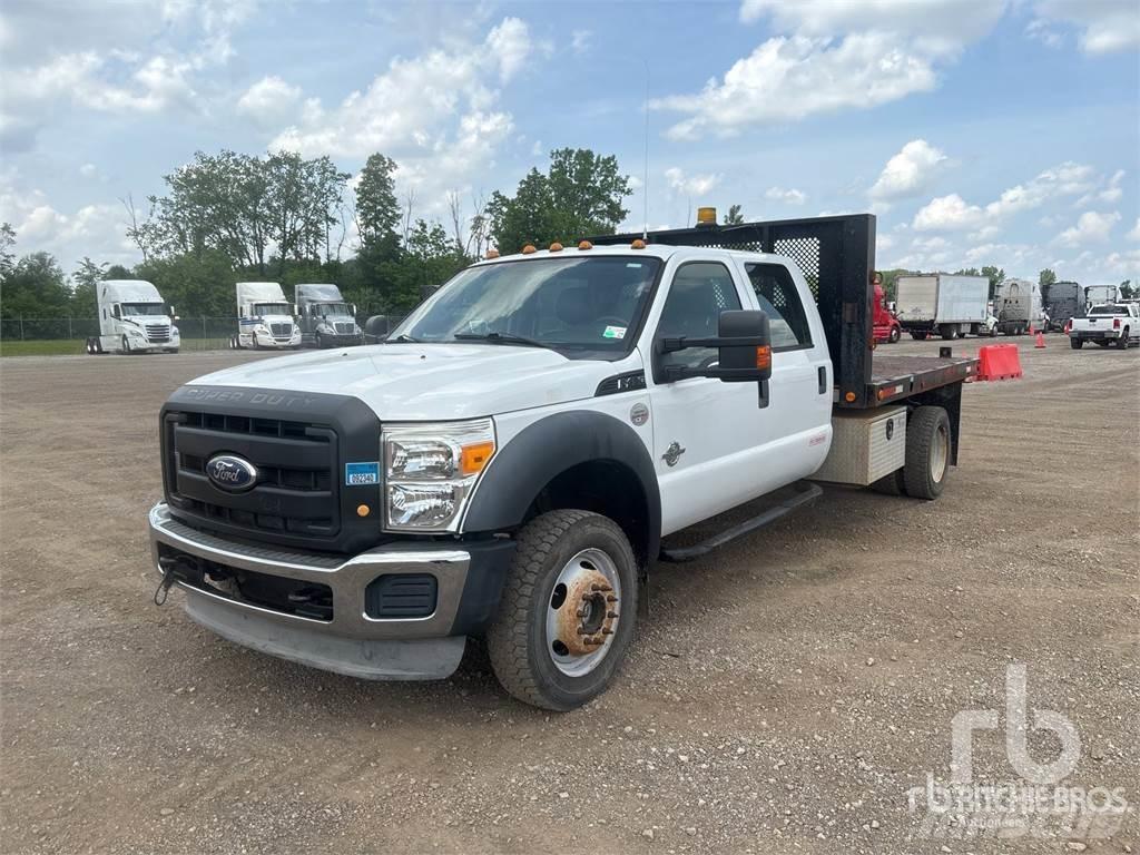 Ford F-450 شاحنات مسطحة/مفصلية الجوانب