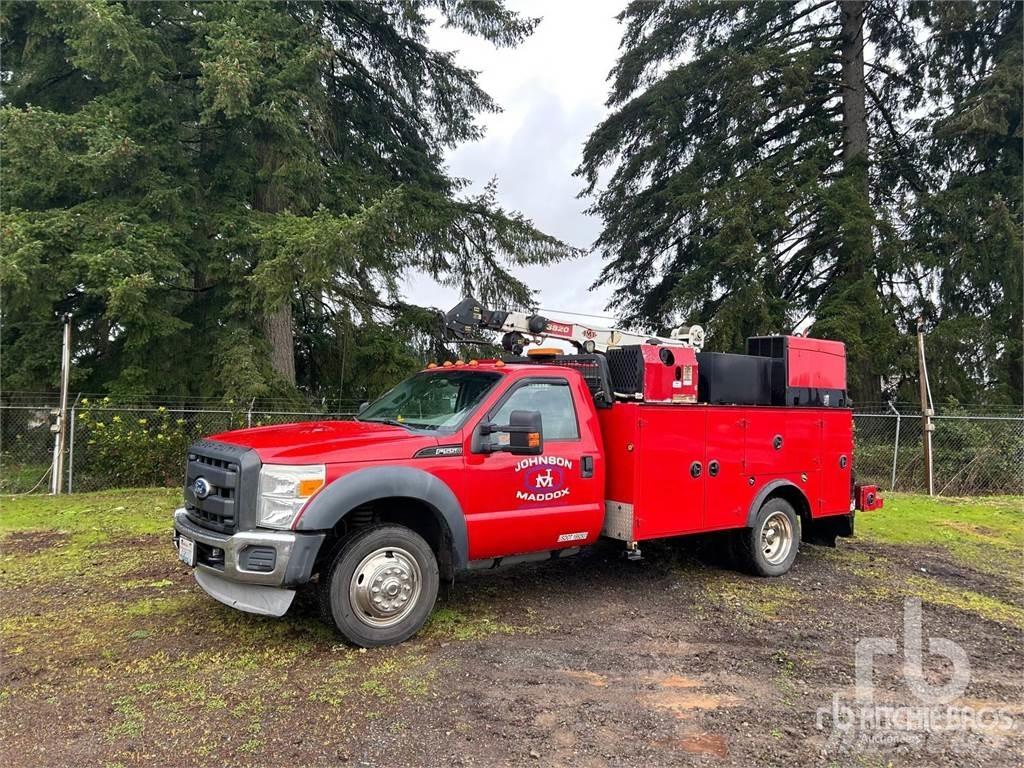 Ford F-550 مركبات الأغراض العامة