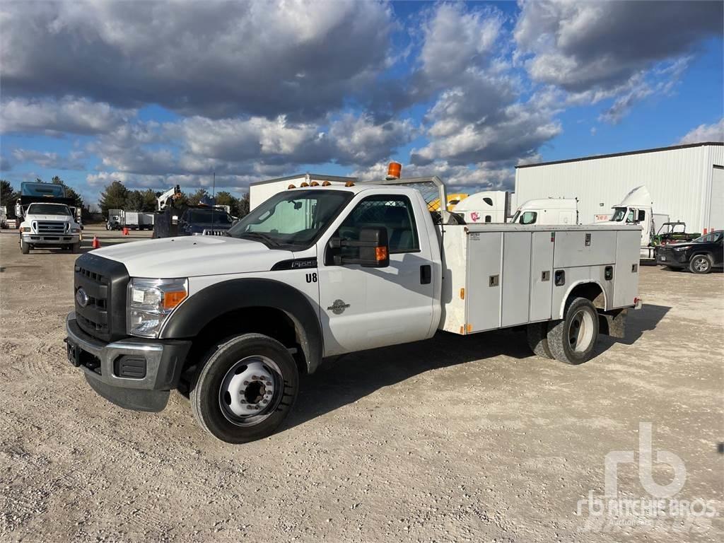 Ford F-550 مركبات الأغراض العامة