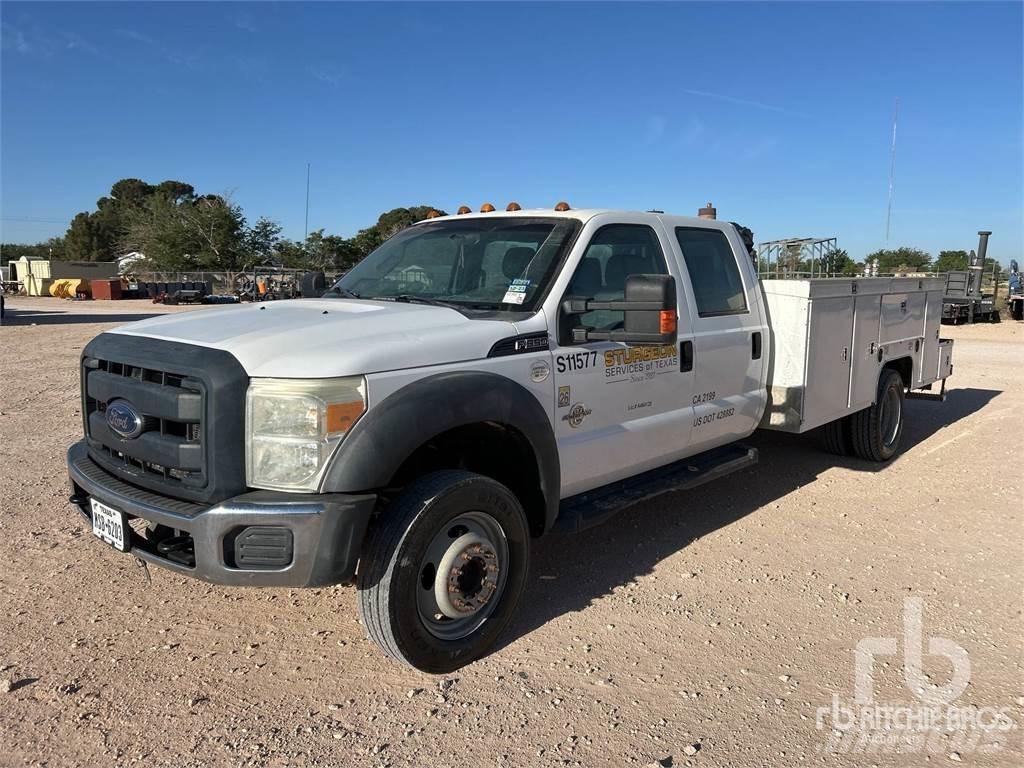 Ford F-550 مركبات الأغراض العامة