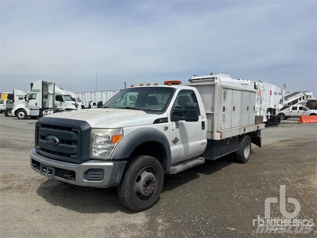 Ford F-550 مركبات الأغراض العامة