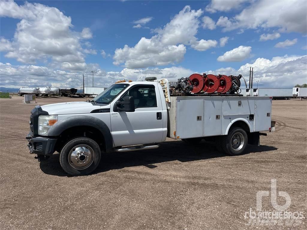 Ford F-550 مركبات الأغراض العامة