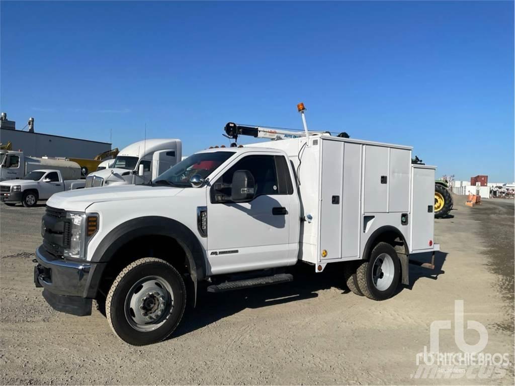 Ford F-550 مركبات الأغراض العامة