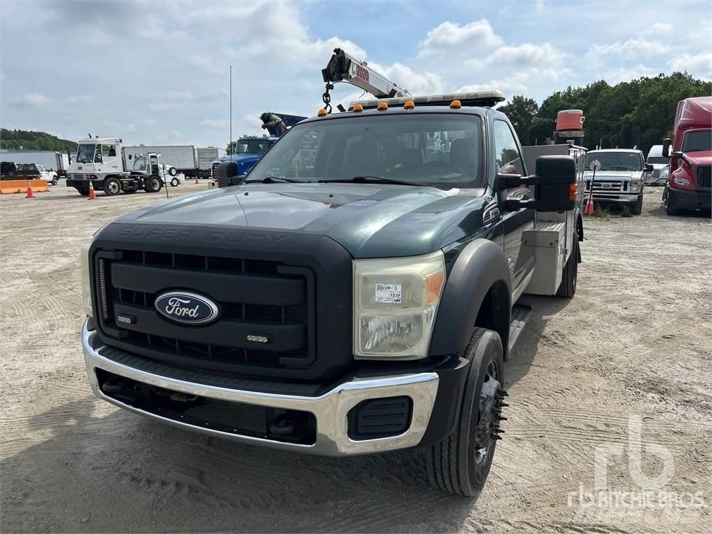 Ford F-550 مركبات الأغراض العامة