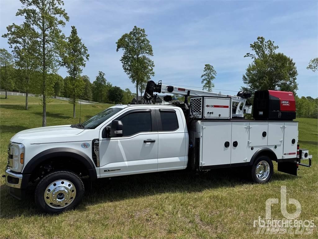 Ford F-550 مركبات الأغراض العامة