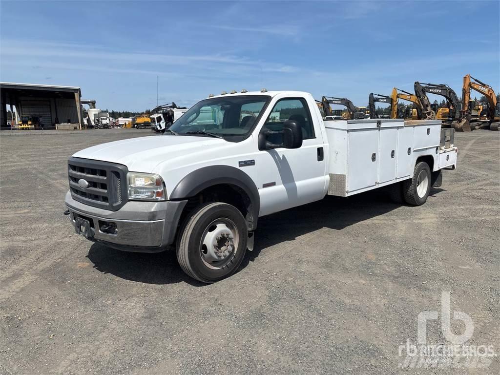 Ford F-550 مركبات الأغراض العامة