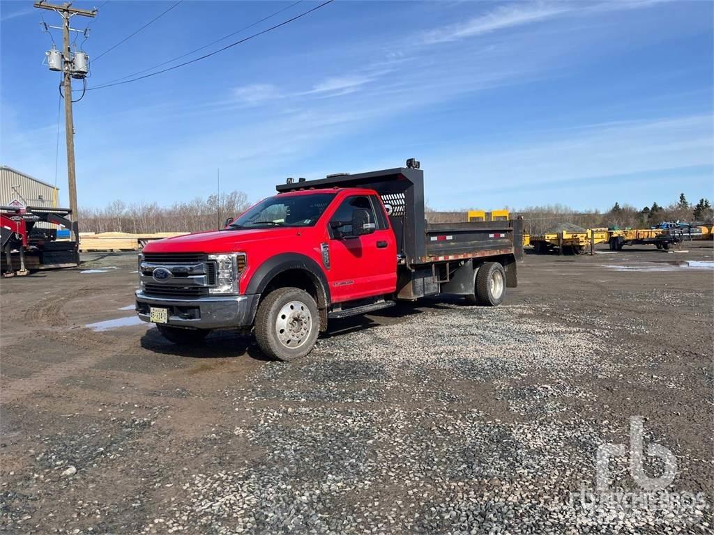 Ford F-550 شاحنات قلابة