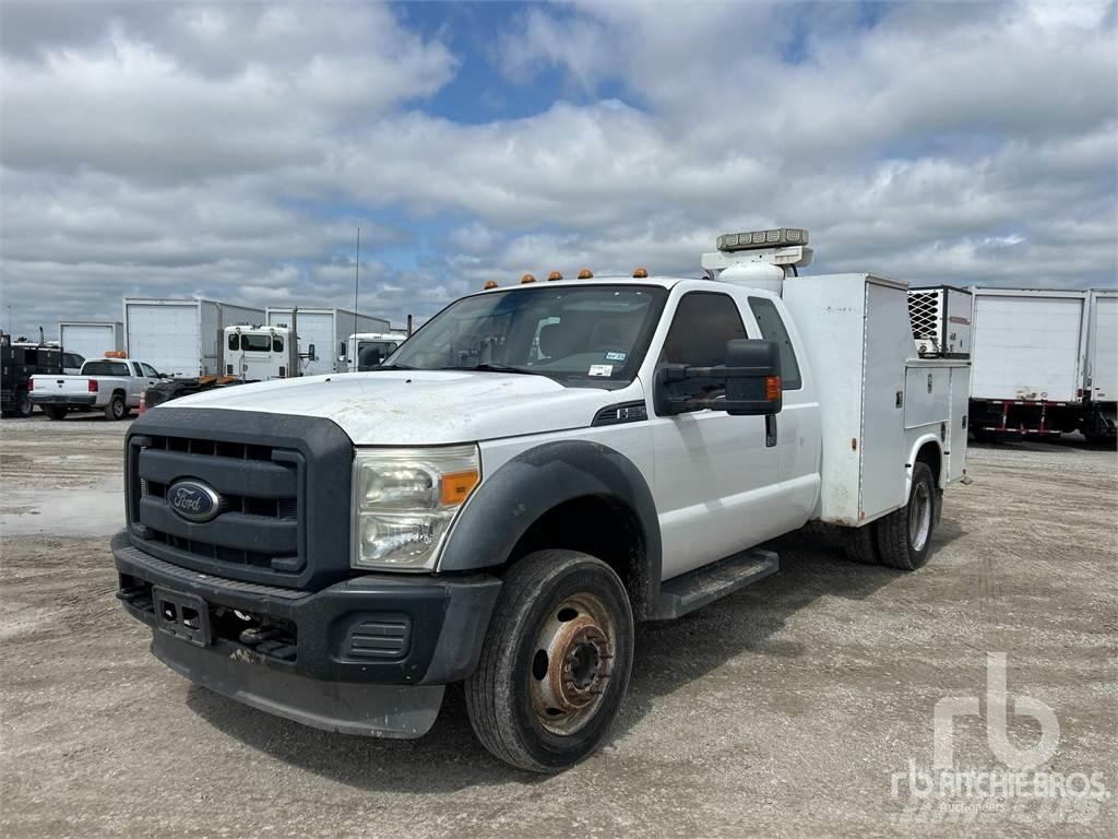 Ford F-550 مركبات الأغراض العامة