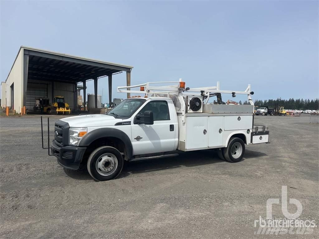 Ford F-550 مركبات الأغراض العامة