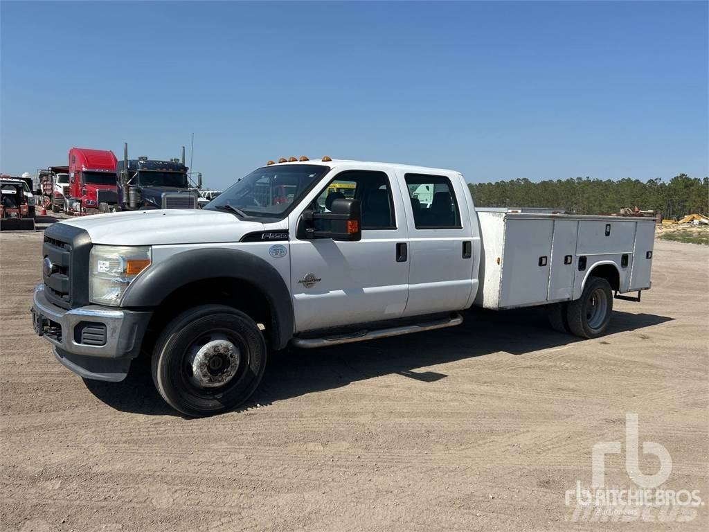 Ford F-550 مركبات الأغراض العامة
