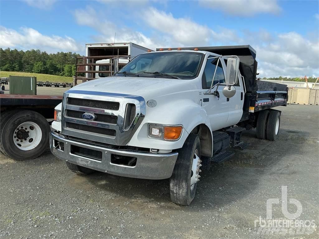 Ford F-750 شاحنات مسطحة/مفصلية الجوانب