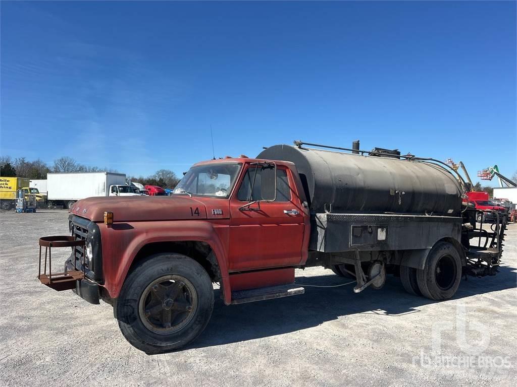 Ford F600 رشاشات بيتومين