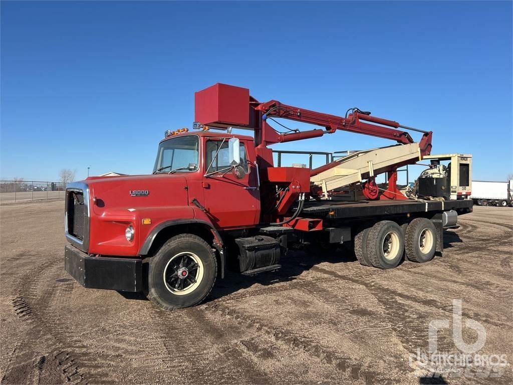 Ford L8000 مركبات الأغراض العامة