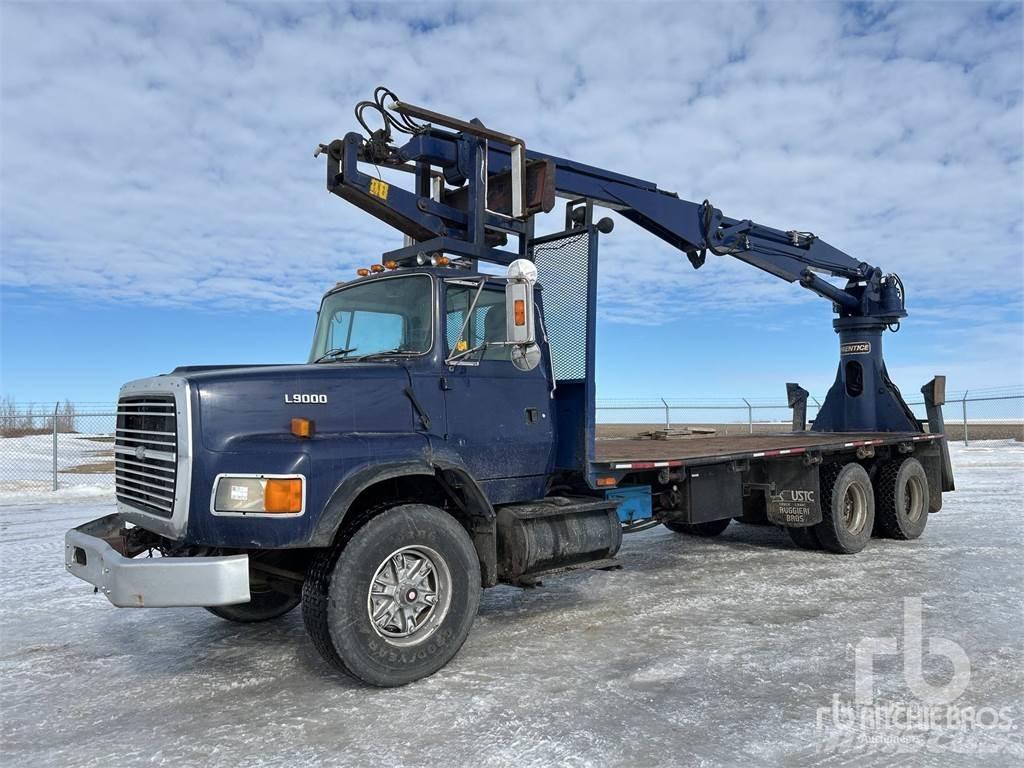 Ford L9000 شاحنات الرافعات