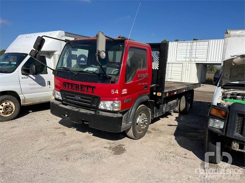 Ford LCF550 شاحنات مسطحة/مفصلية الجوانب
