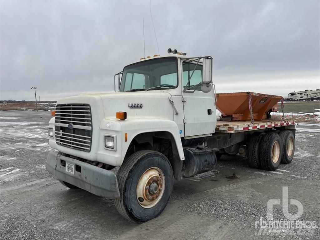 Ford LT8000 شاحنات مسطحة/مفصلية الجوانب