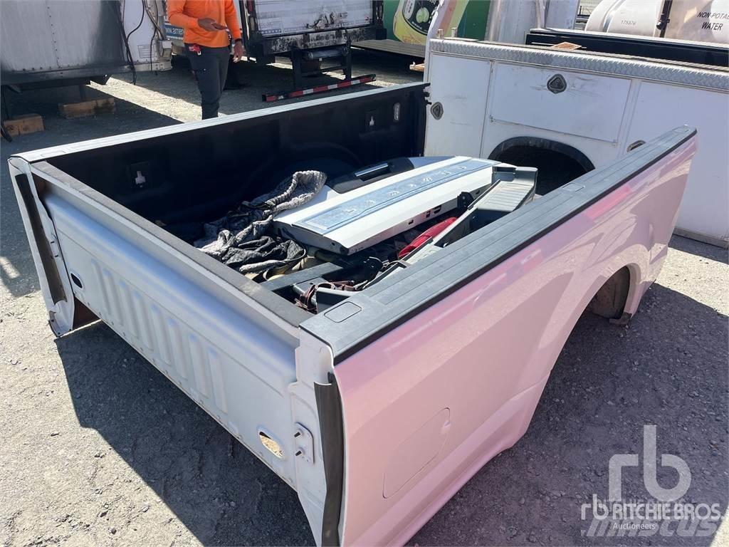 Ford Pickup كابينة والداخلية