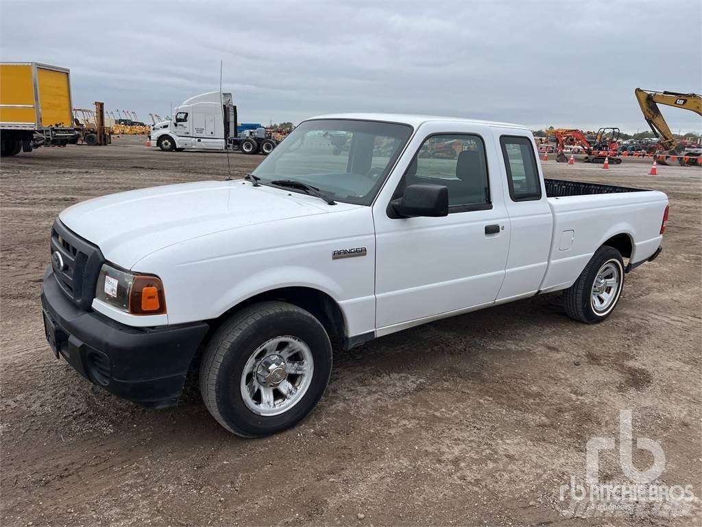 Ford RANGER شاحنات خفيفة/مفصلية الجوانب