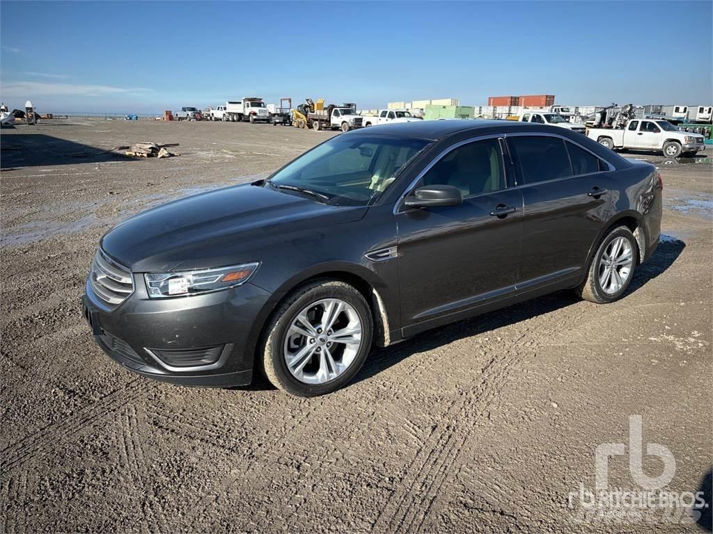 Ford TAURUS سيارات