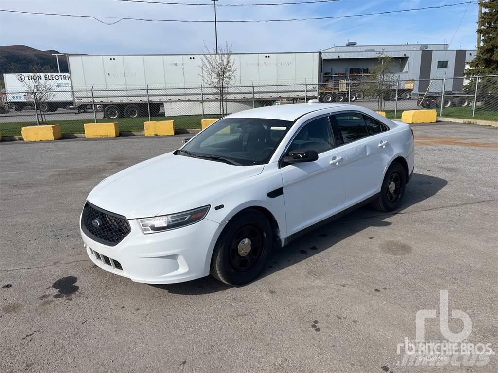 Ford TAURUS سيارات
