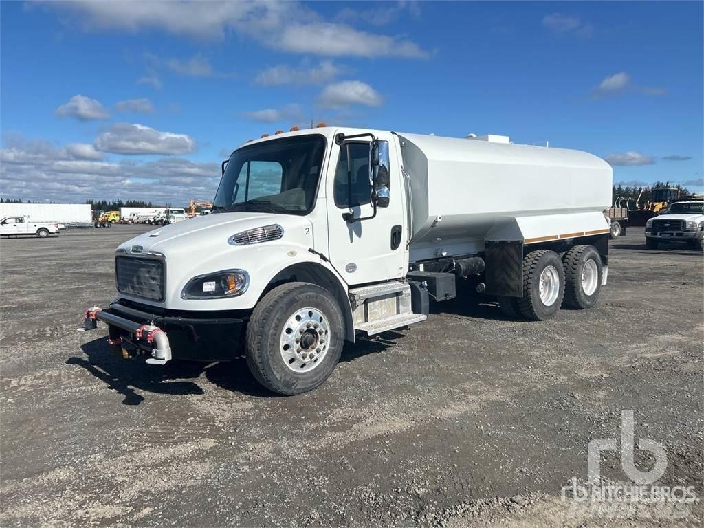 Freightliner M2 صهاريج مياه