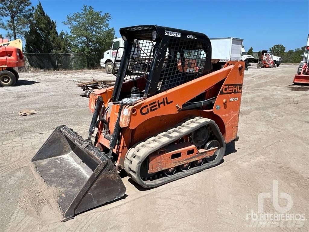 Gehl RT135 لوادر انزلاقية التوجيه