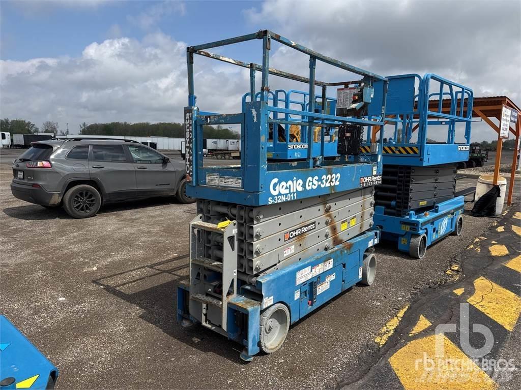 Genie GS3232 رافعات مقصية الشكل