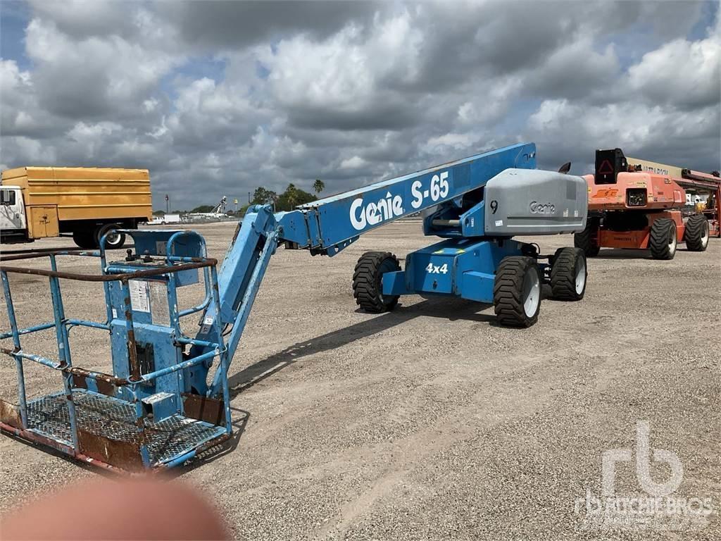 Genie S-65 رافعات سلة مفصلية