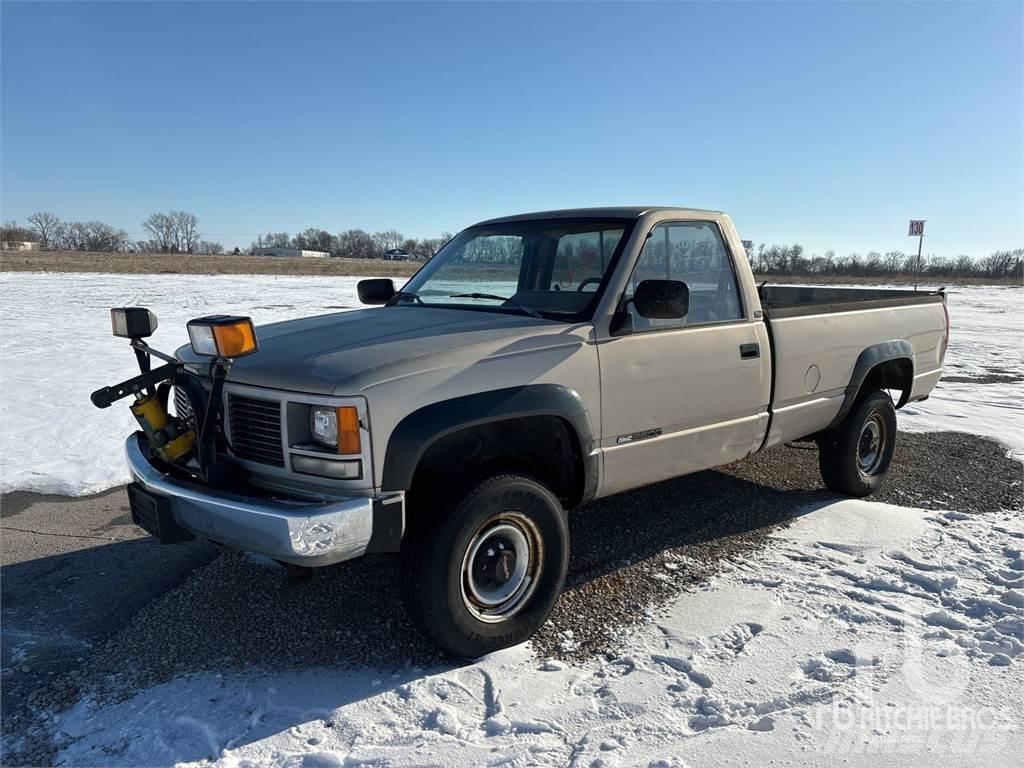 GMC 2500 شاحنات خفيفة/مفصلية الجوانب